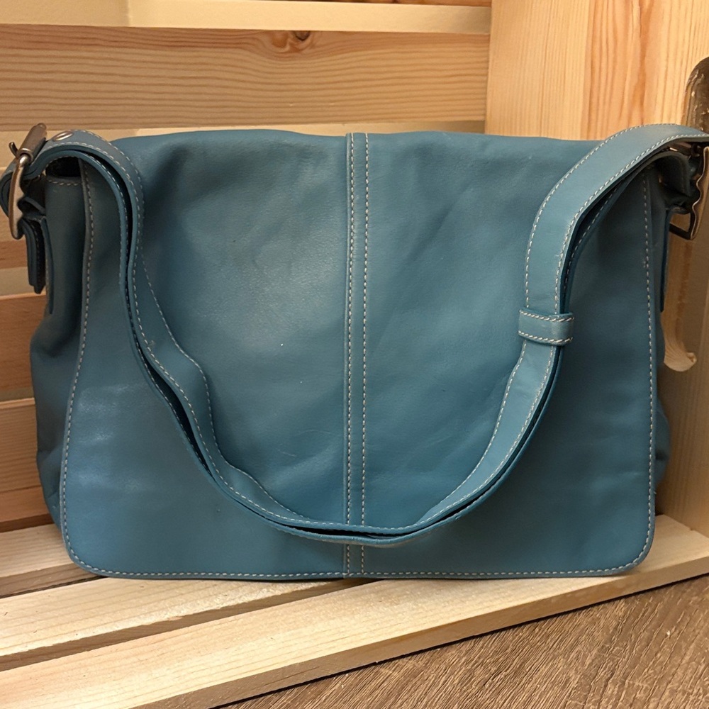 Vintage Coach Blue Leather SoHo FlapShoulder Bag - Y2K Minimalist